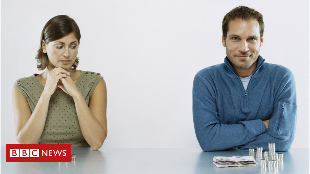 Salary question blamed for gender pay gap