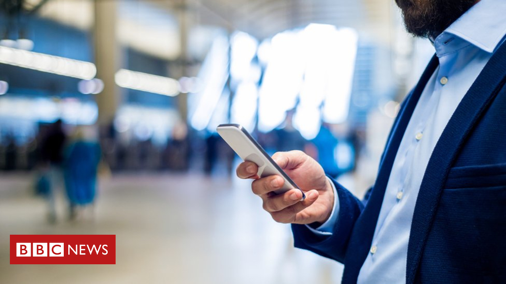 Vodafone and EE mobile coverage claims probed by Ofcom
