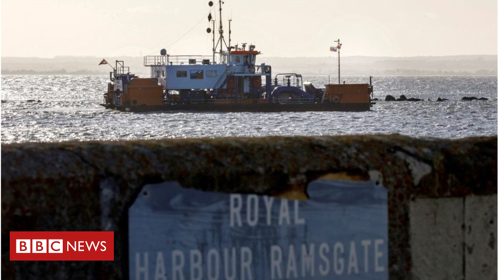 Ferry firm insists it will be ready for no-deal Brexit